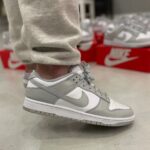 Nike - buty męskie z logo, szare - rozmiar 46 - obrazek 4