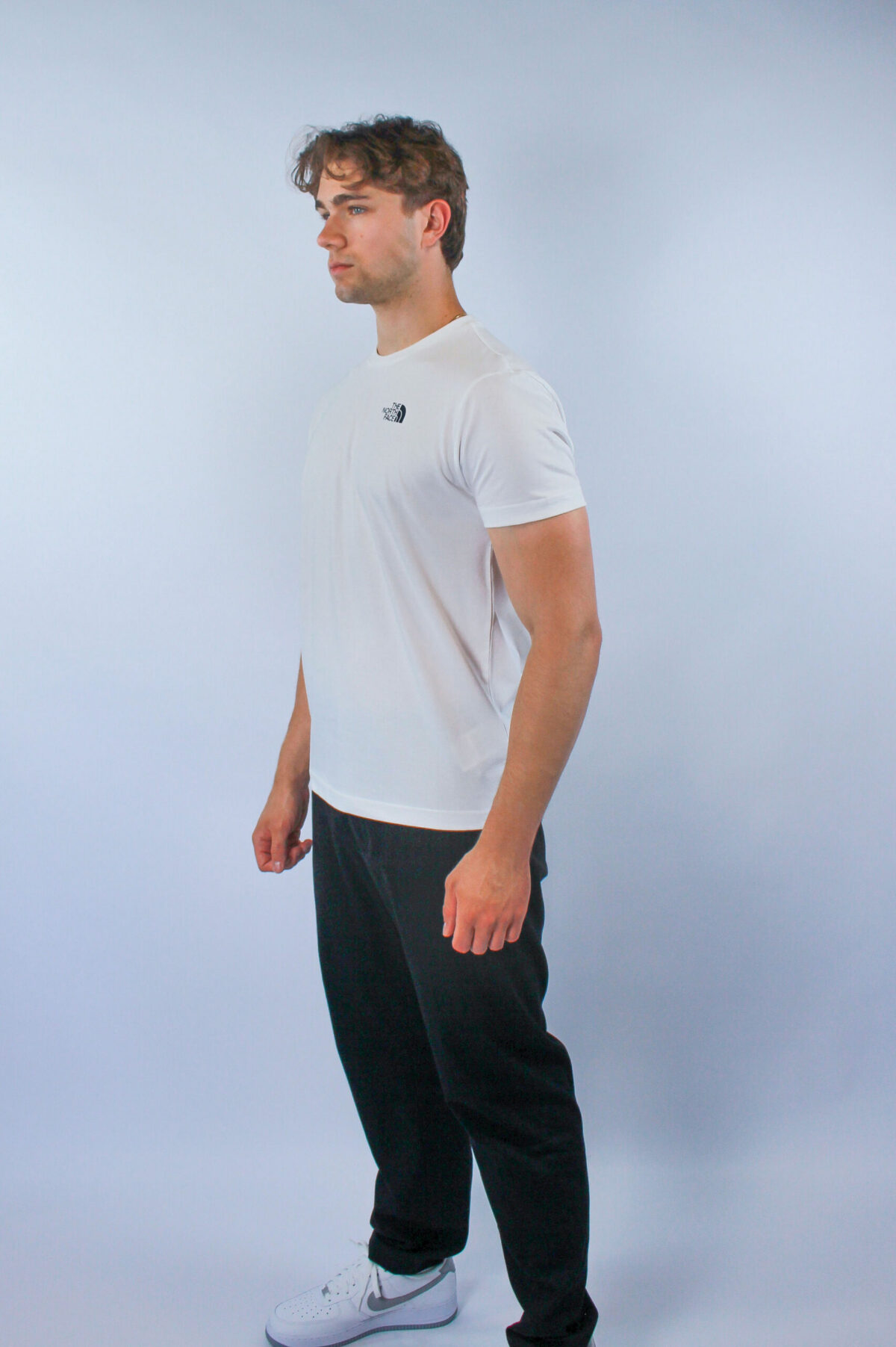 Koszulka The North Face męska Regular Fit biała — zdjęcie 5