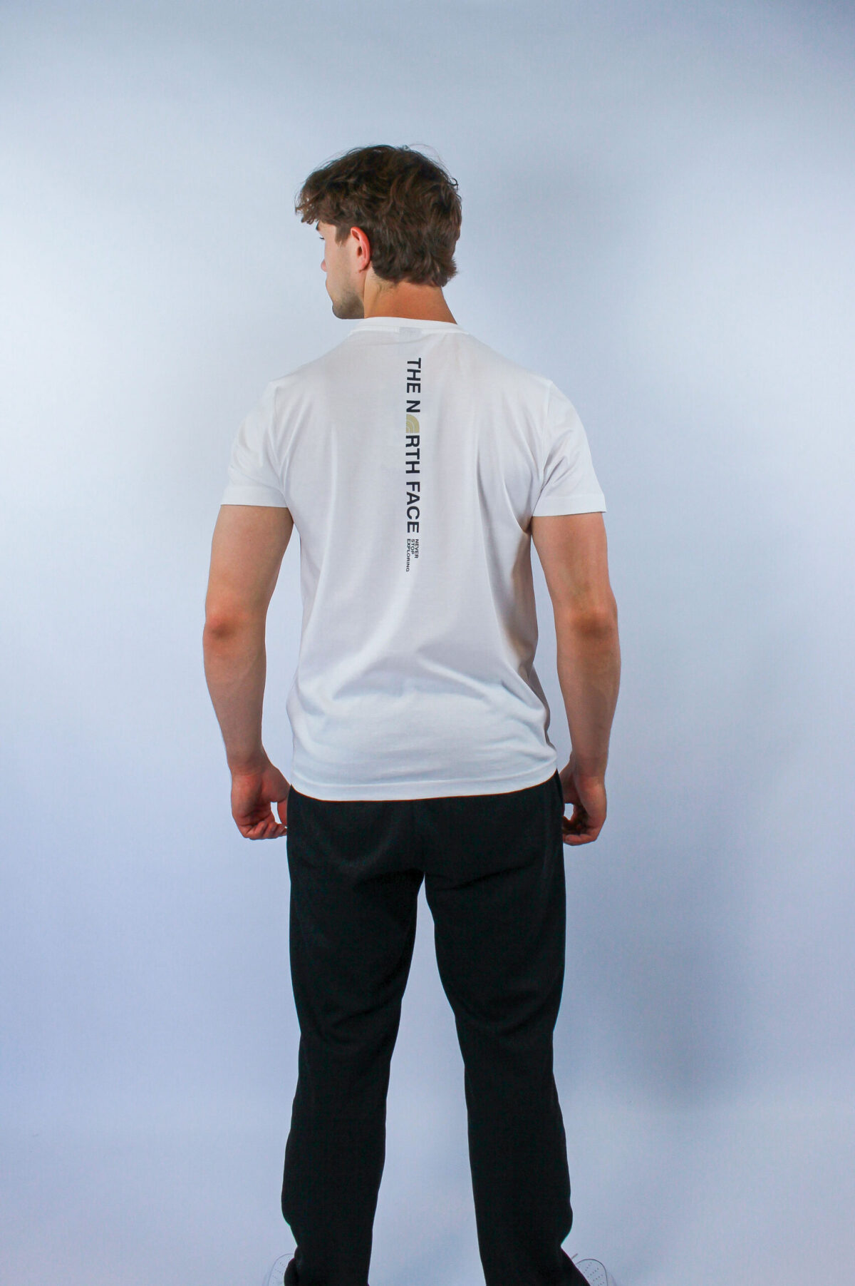 Koszulka The North Face męska Regular Fit biała — zdjęcie 8