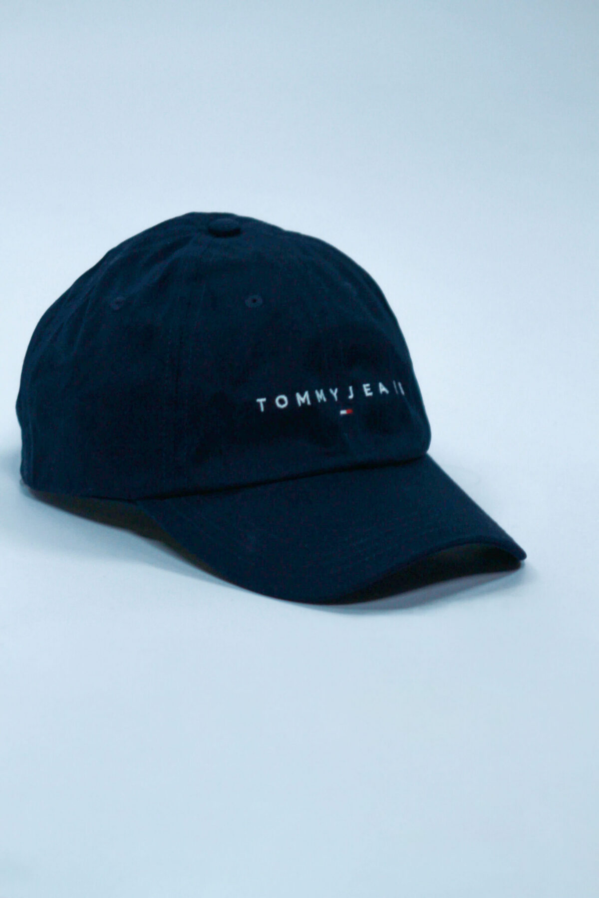 Czapka z daszkiem Tommy Jeans damska granatowa — zdjęcie 3