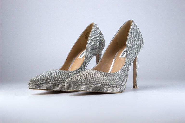 Szpilki Steve Madden damskie Klassy-R srebrne