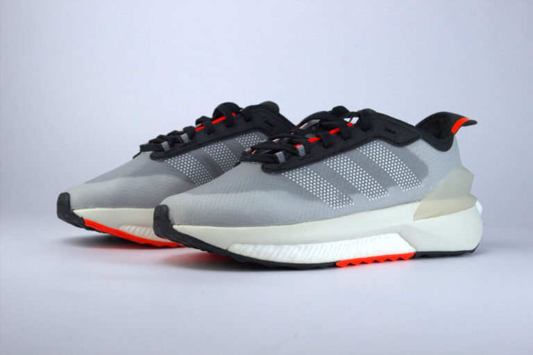 Buty Adidas unisex Avryn szare