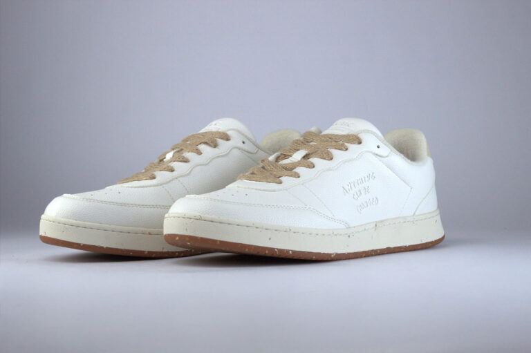 Buty ACBC unisex Evergreen Embossed białe